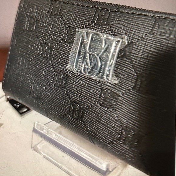 Badgley Mischka Black Logo Imprint zippy long wallet NWT silver tone hardware - Picture 2 of 5
